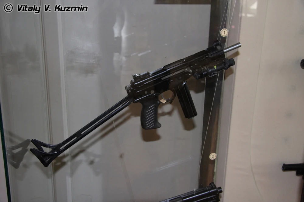 実銃OTs-02 Kiparis