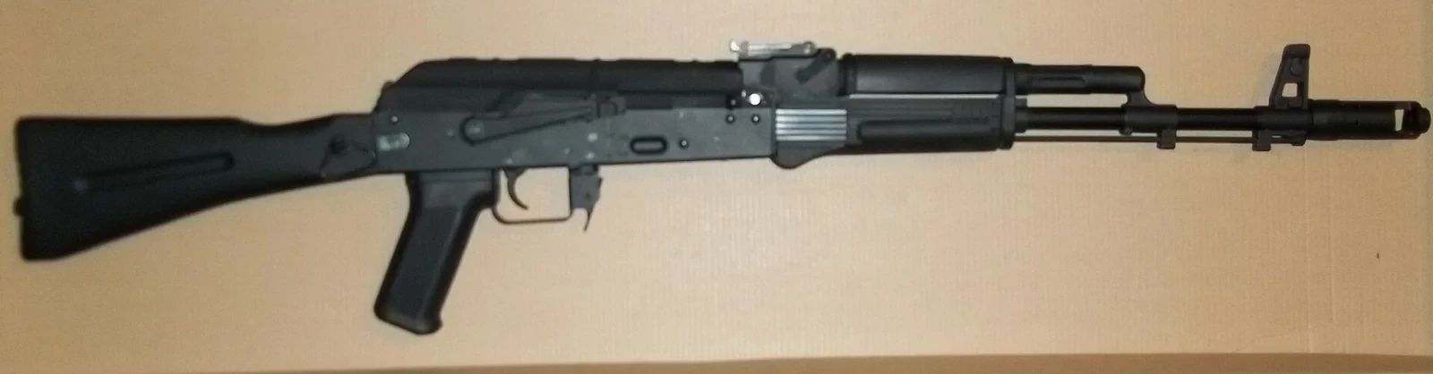 実銃のAK-74M