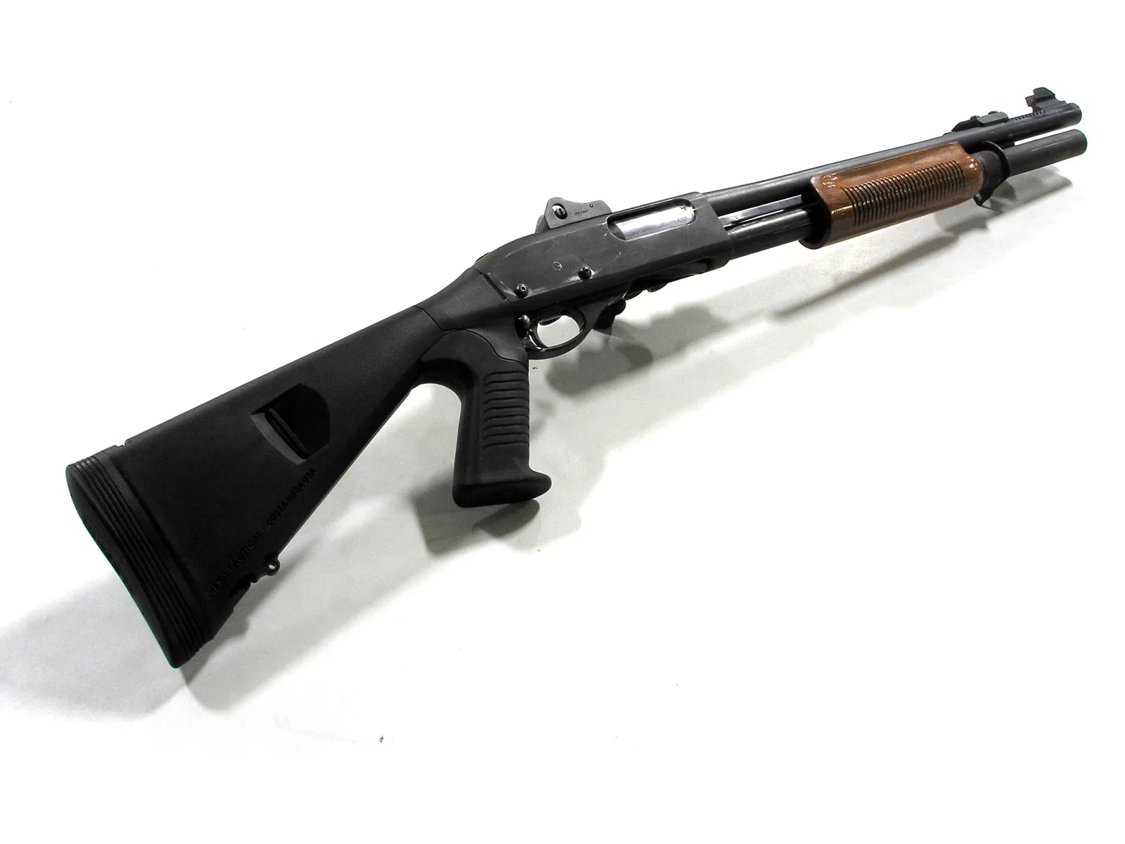 実銃のレミントン870ポリスモデル